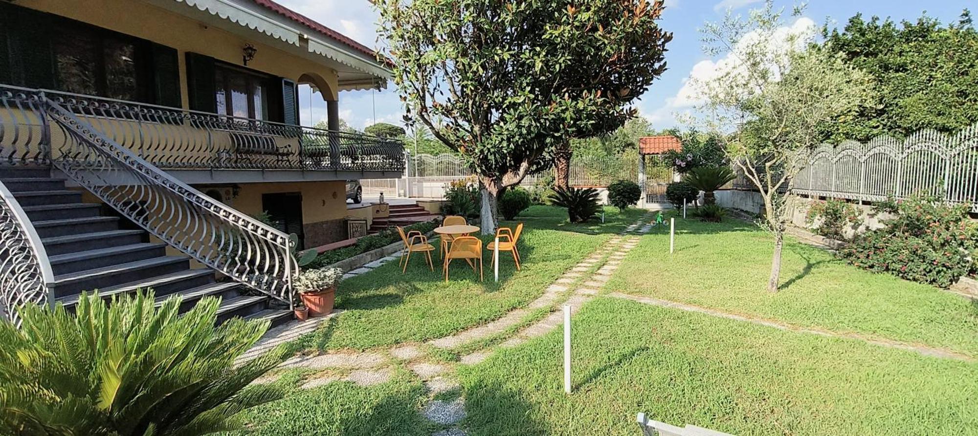 I Giardini Di Plinio - Elegante E Luminoso. Apartment บอสโกเรอาเล ภายนอก รูปภาพ